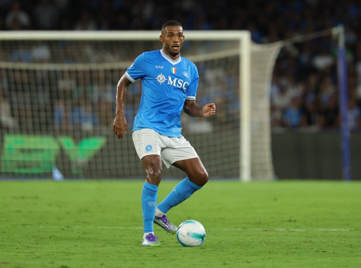Juan Jesus durante una partita